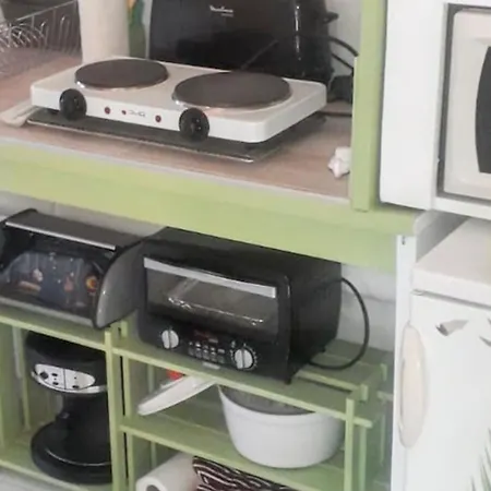 Cosy à - 20 M² Avec Terrasse Et Parking