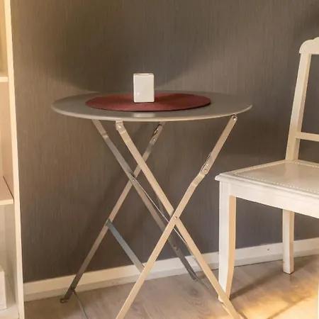 아파트 Cosy A - 20 M² Avec Terrasse Et Parking Camembert